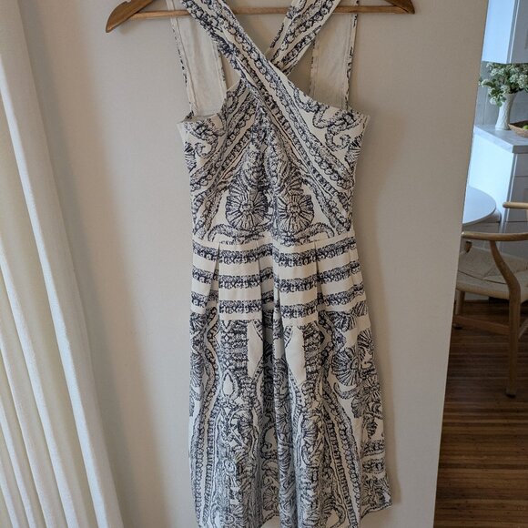 Elliatt Portion Blue Ivory Criss Cross Midi Dress - Picture 1 of 4